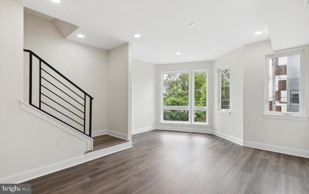 619 Cecil B Moore Avenue - Photo 3