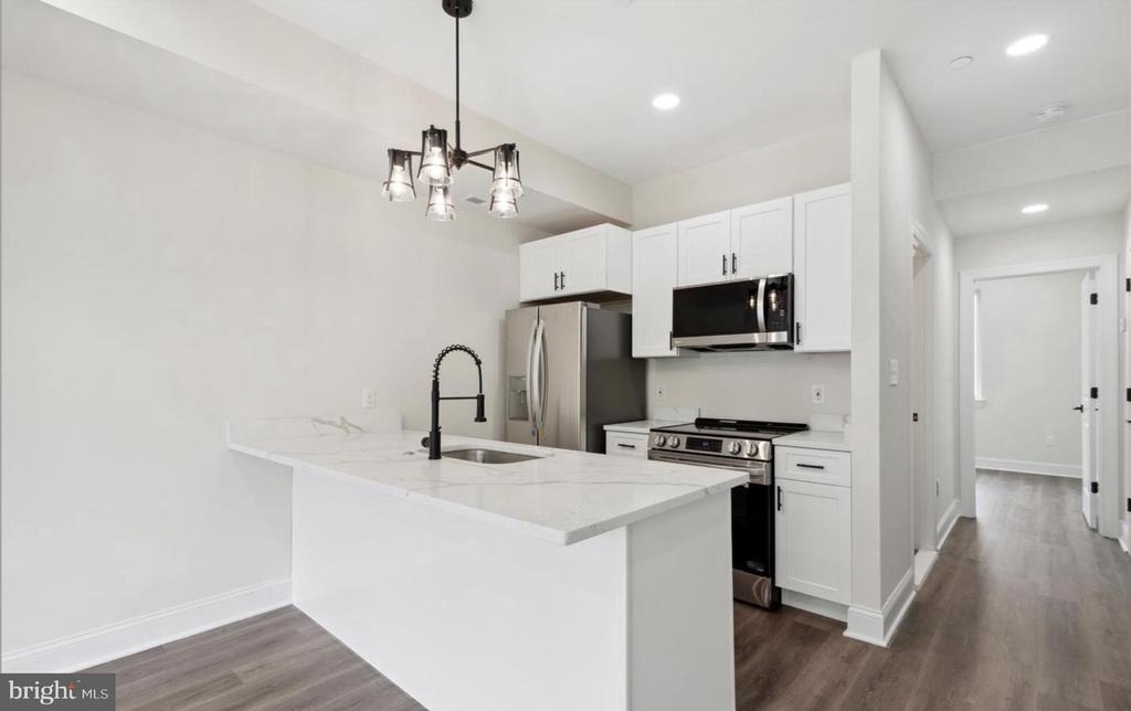 619 Cecil B Moore Avenue - Photo 2