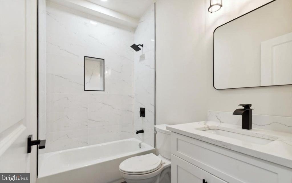 619 Cecil B Moore Avenue - Photo 4