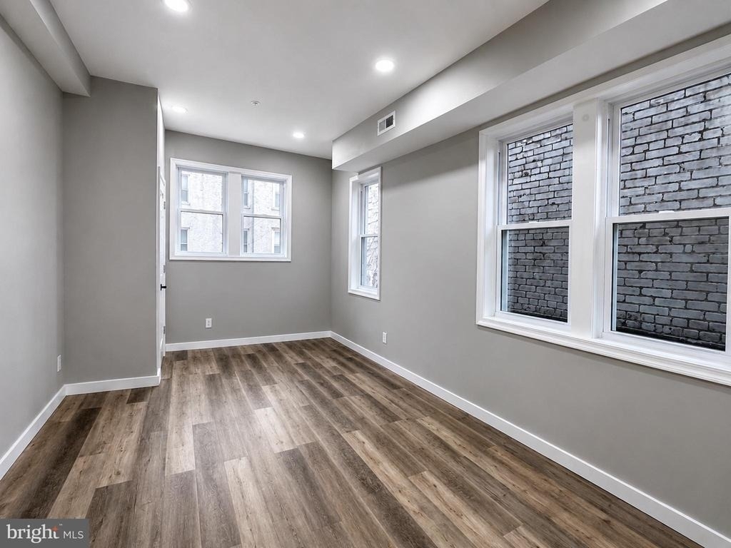 632 South Street - Photo 2