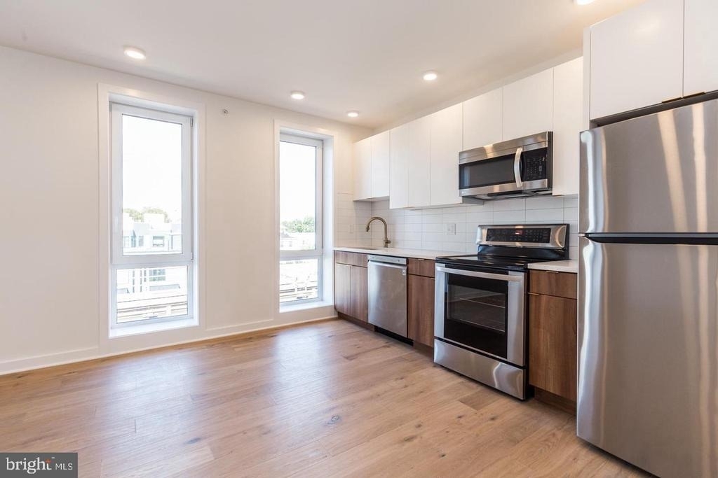 1416 Frankford Avenue - Photo 2