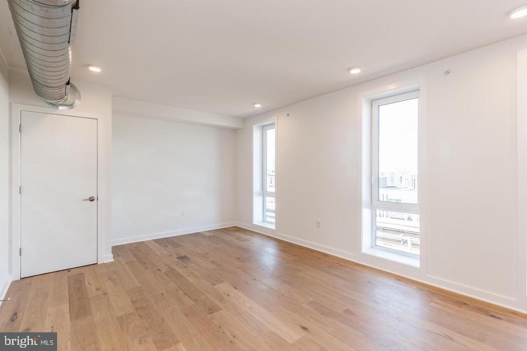 1416 Frankford Avenue - Photo 3