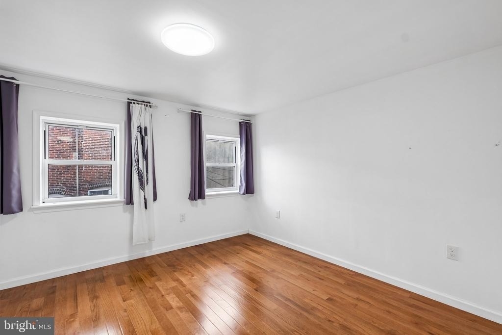 732 Dickinson Street - Photo 11
