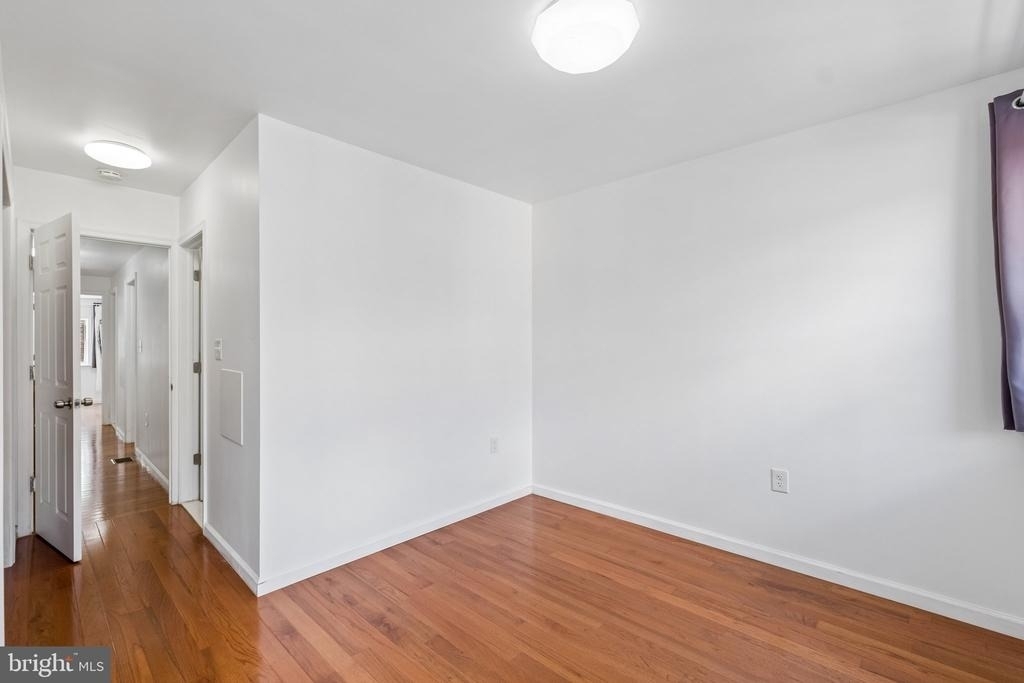 732 Dickinson Street - Photo 18