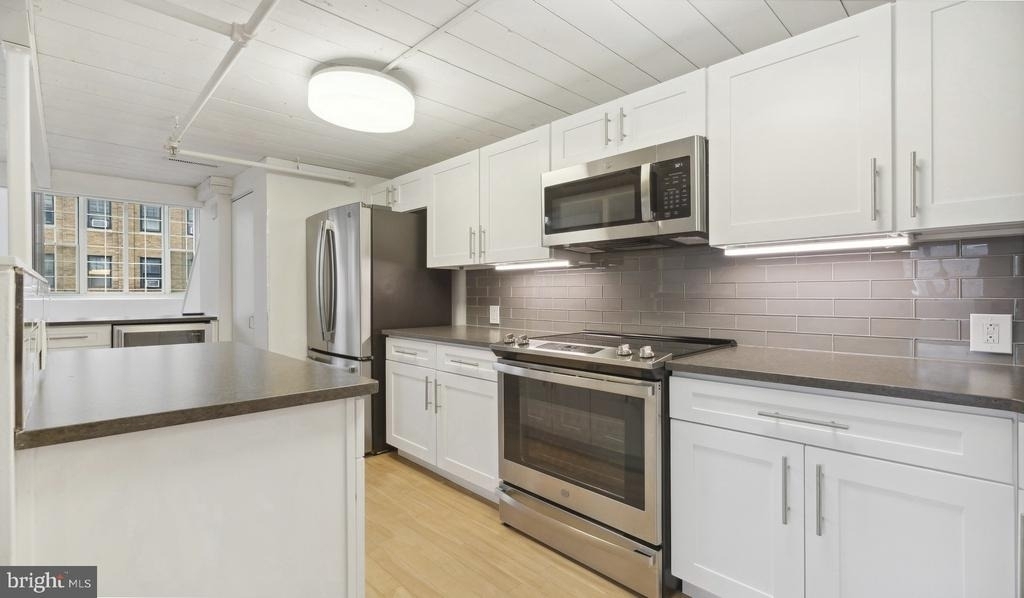 2300 Walnut Street - Photo 16