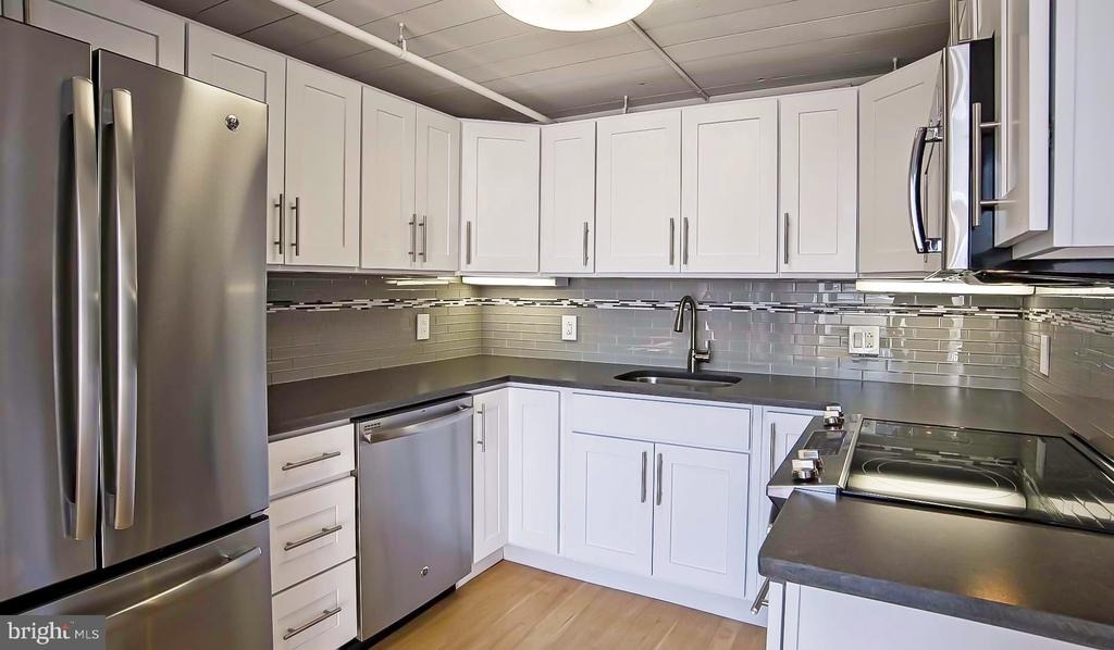 2300 Walnut Street - Photo 20