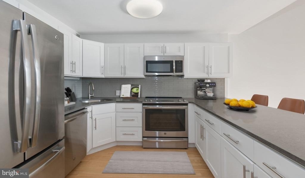 2300 Walnut Street - Photo 1