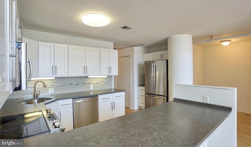 2300 Walnut Street - Photo 19