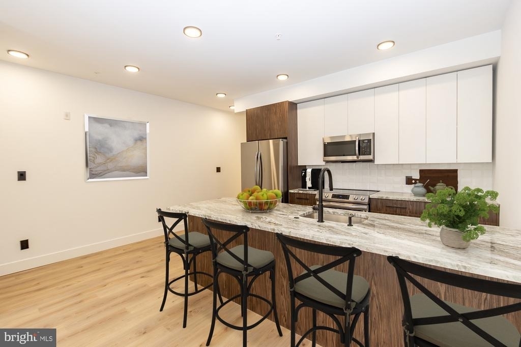 664 N Union Street - Photo 0