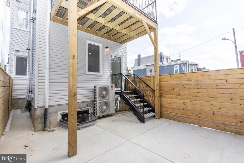 664 N Union Street - Photo 18