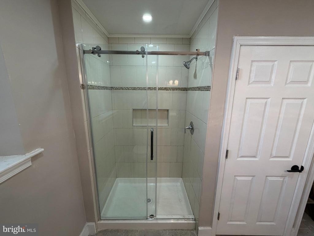 1651 W Grange Avenue - Photo 6