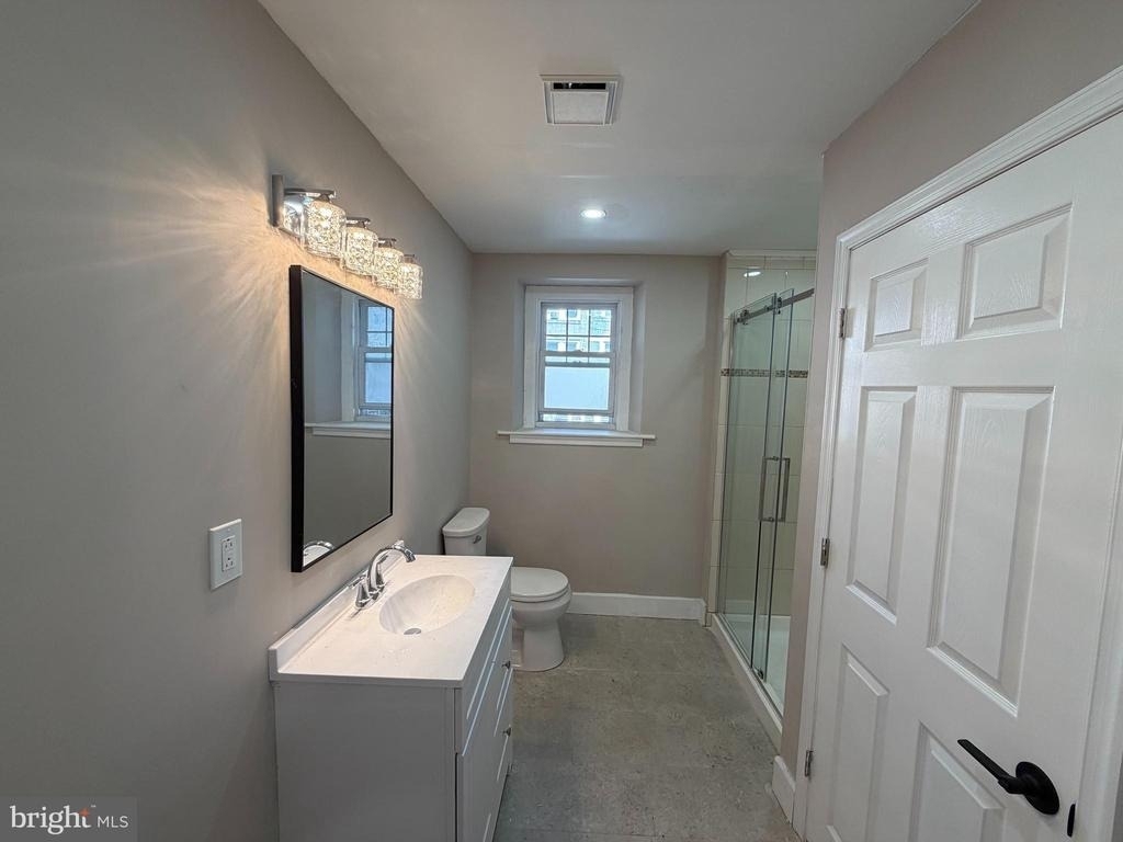 1651 W Grange Avenue - Photo 5