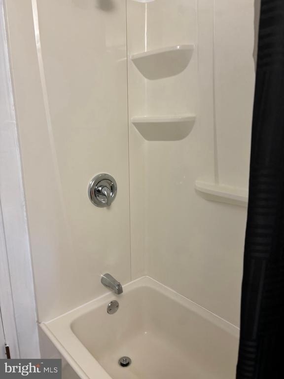 676 Perth Place - Photo 13