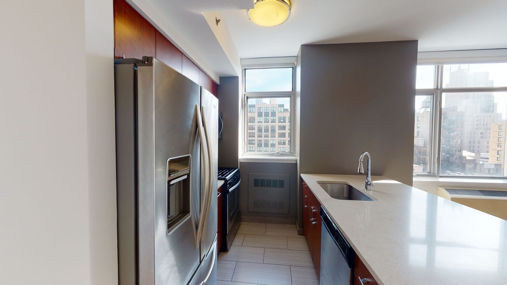 120 W. 21st - Photo 2