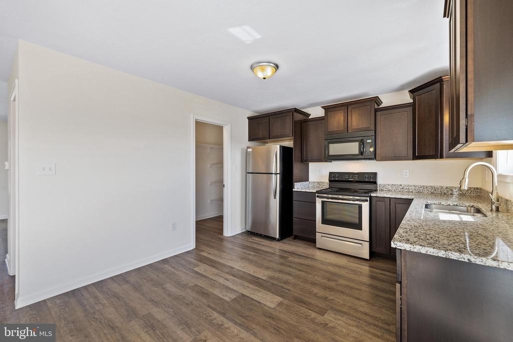 113 Deatrick Drive - Photo 7