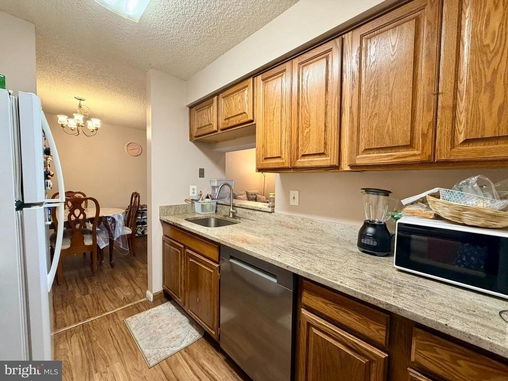 5215 Ravens Crest Drive - Photo 7