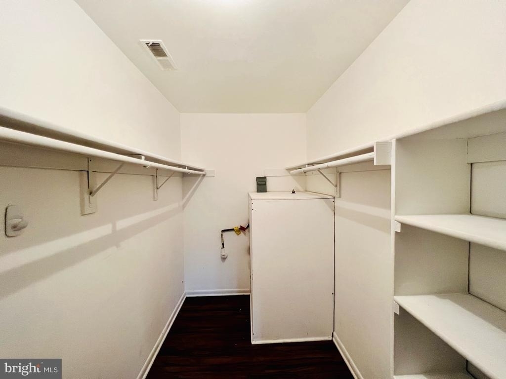 5215 Ravens Crest Drive - Photo 11