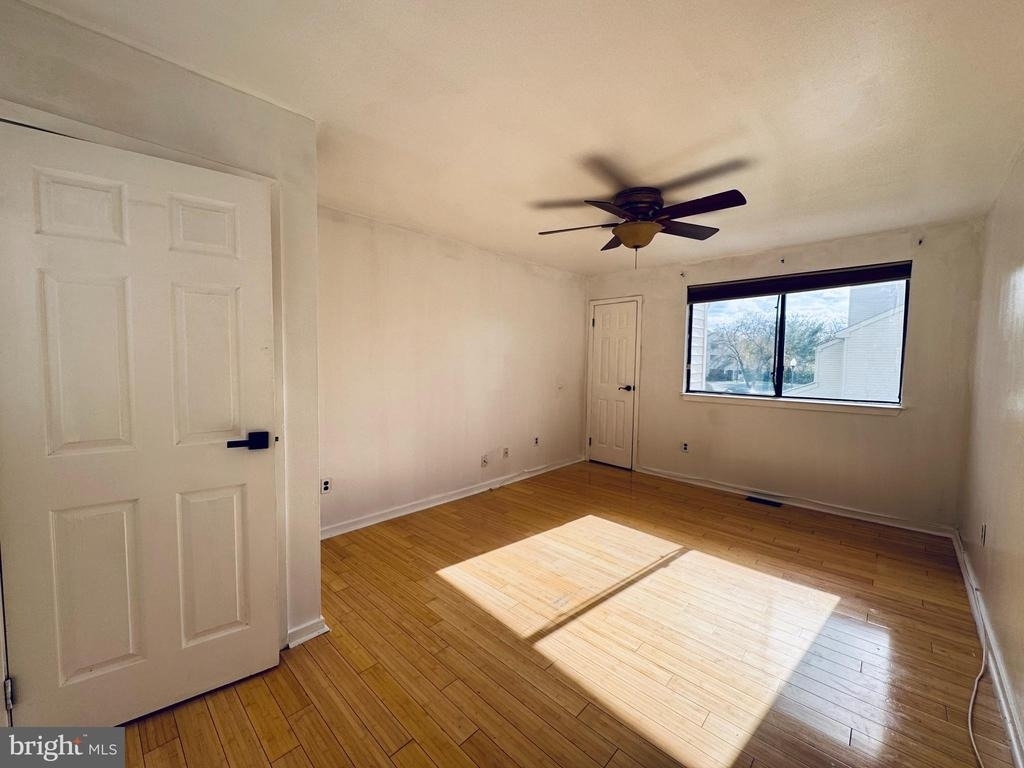 1403 Roberts Way - Photo 13