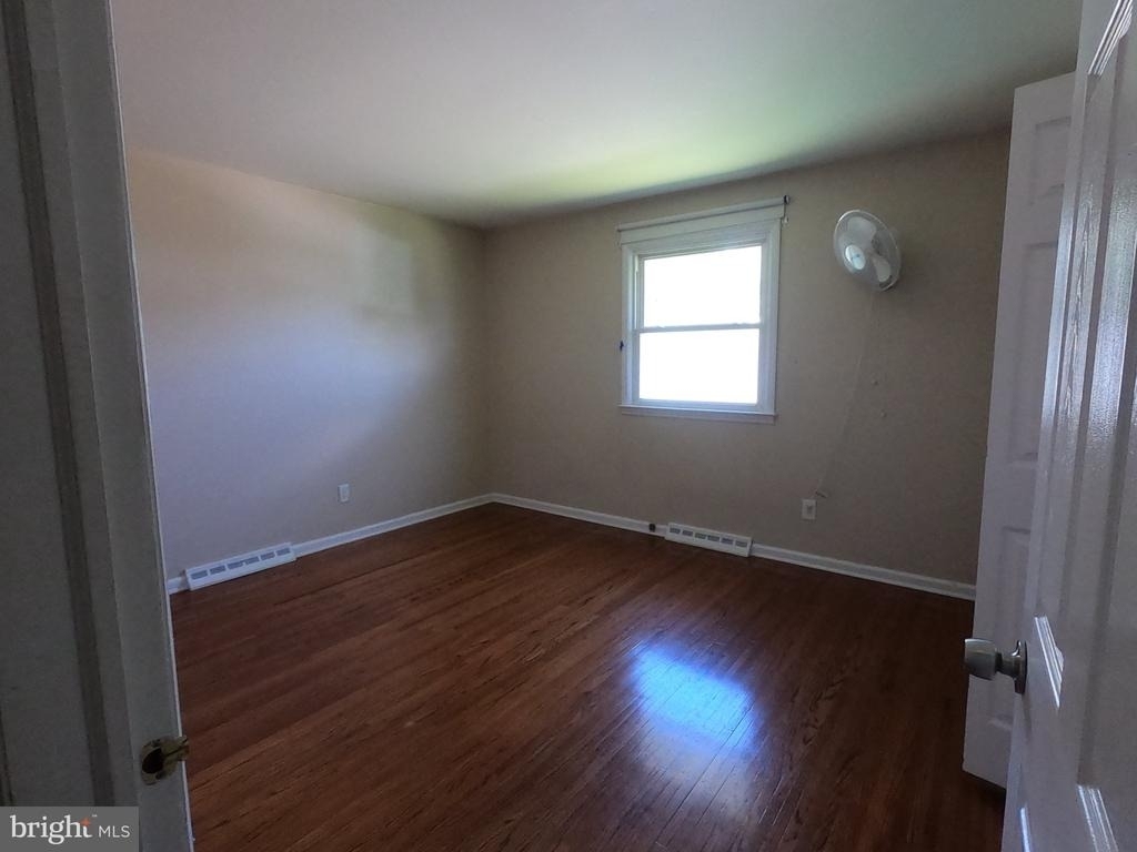 436 S Suffolk Drive - Photo 5