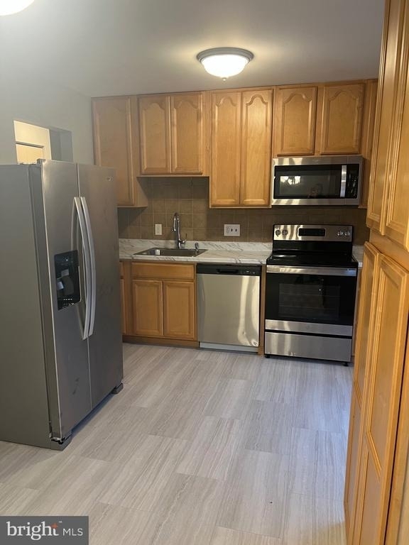2418 York Road - Photo 4