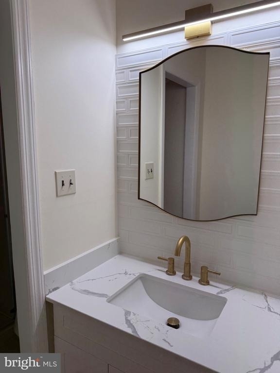 220 Deerpark Court - Photo 16