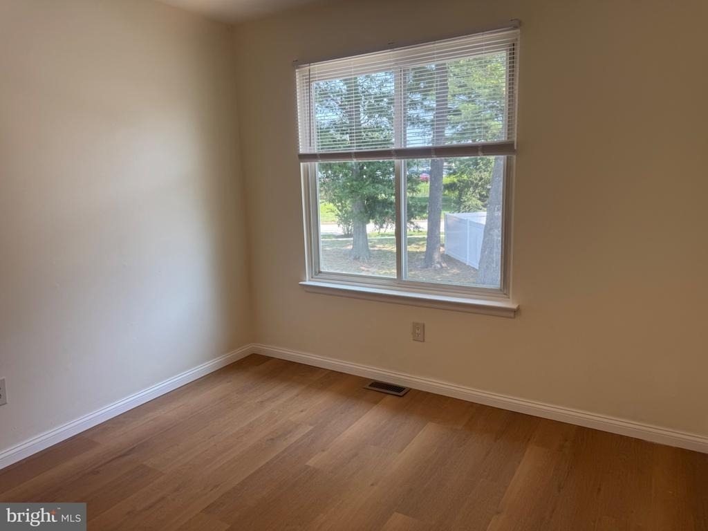 220 Deerpark Court - Photo 21