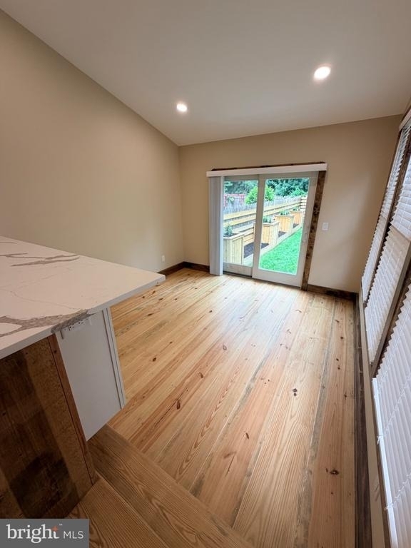 121 E Union Street - Photo 11