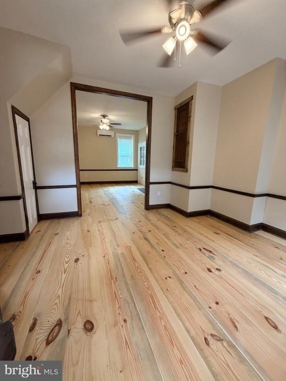 121 E Union Street - Photo 3