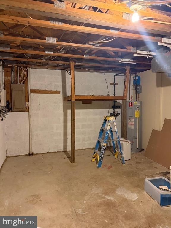 8108 Sandy Spring Road - Photo 22