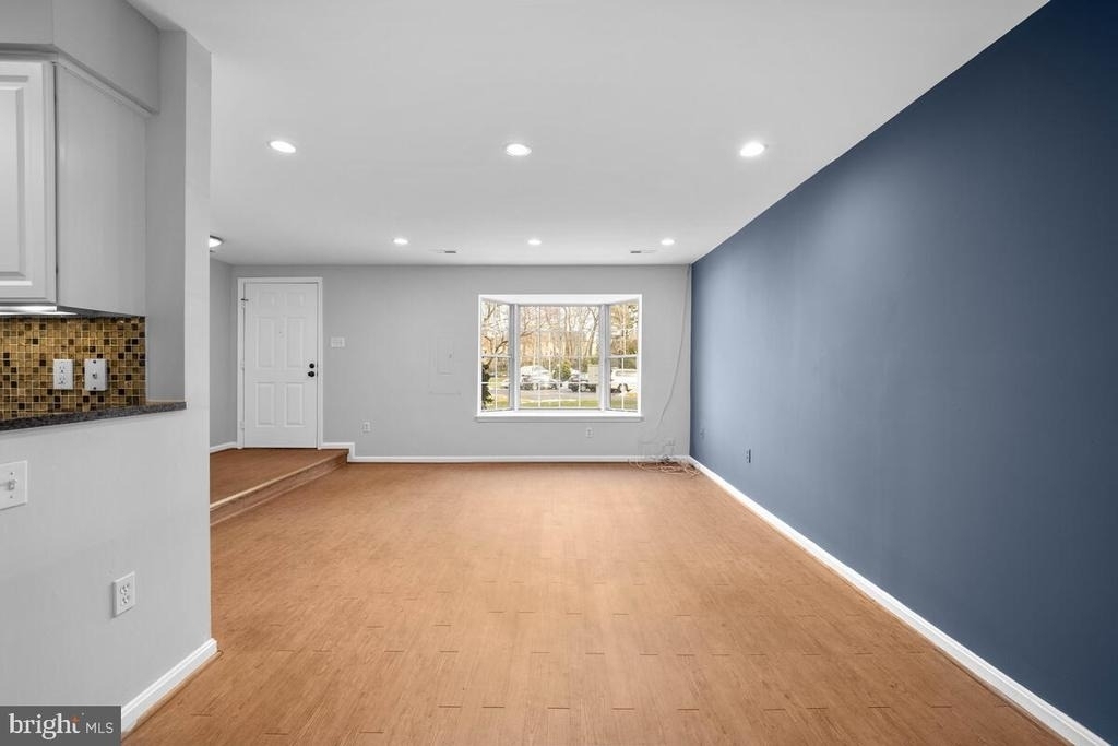 10129 Green Holly Terrace - Photo 5