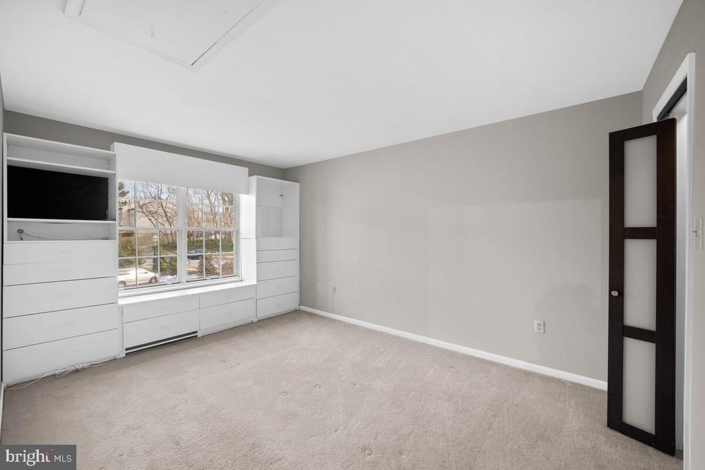 10129 Green Holly Terrace - Photo 16