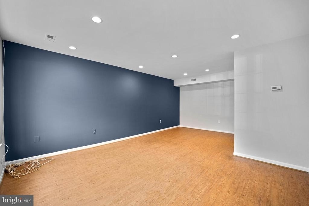 10129 Green Holly Terrace - Photo 2