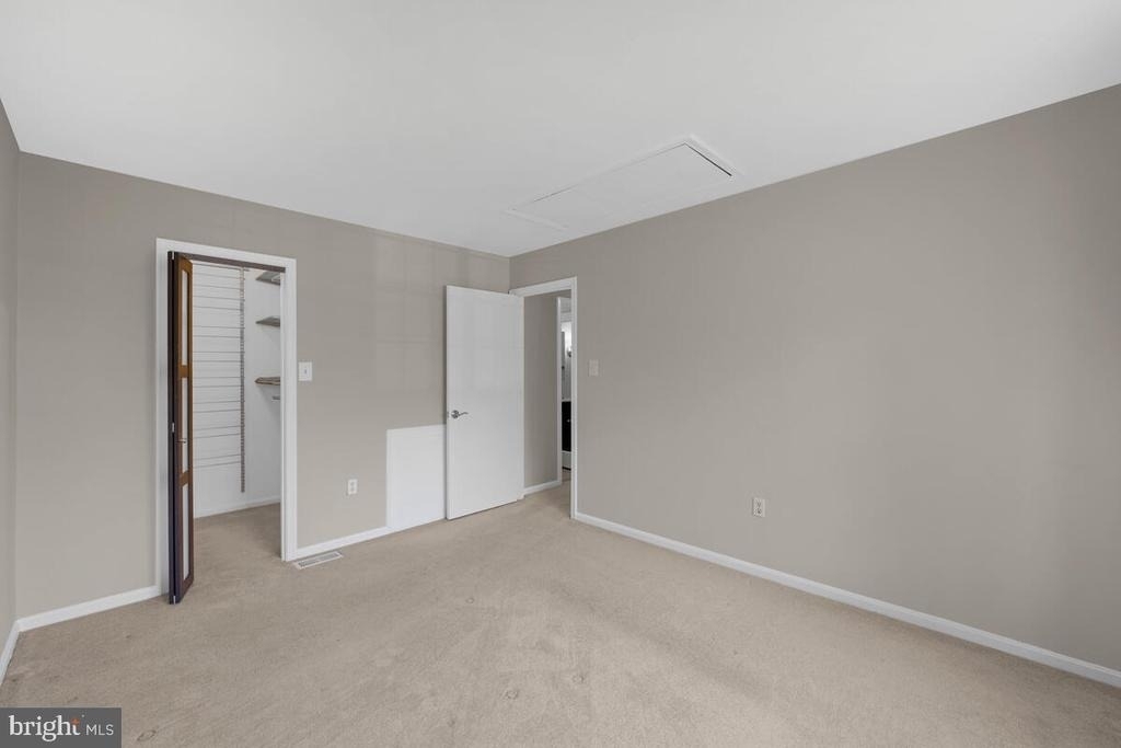 10129 Green Holly Terrace - Photo 20