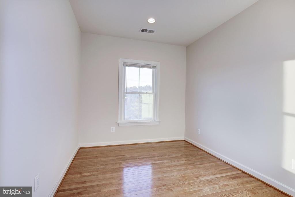 122 Parkview Avenue - Photo 21