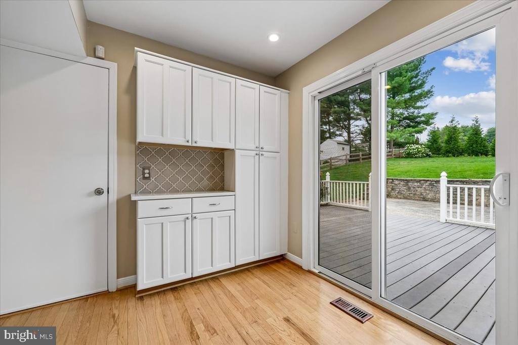 10417 Carlyn Ridge Road - Photo 4