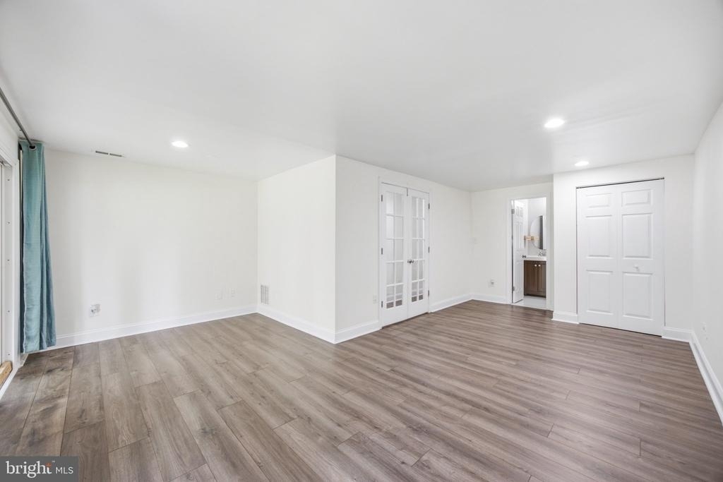 8609 Hawk Run Terrace - Photo 24