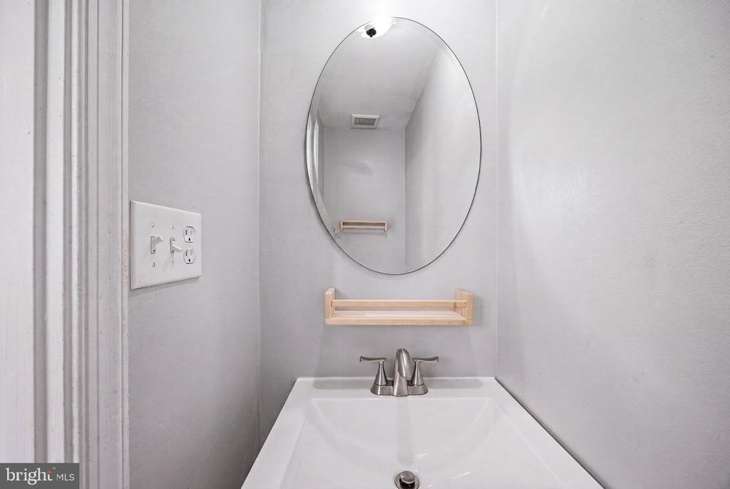 8609 Hawk Run Terrace - Photo 8