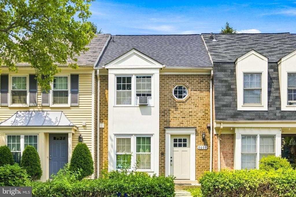 8609 Hawk Run Terrace - Photo 31