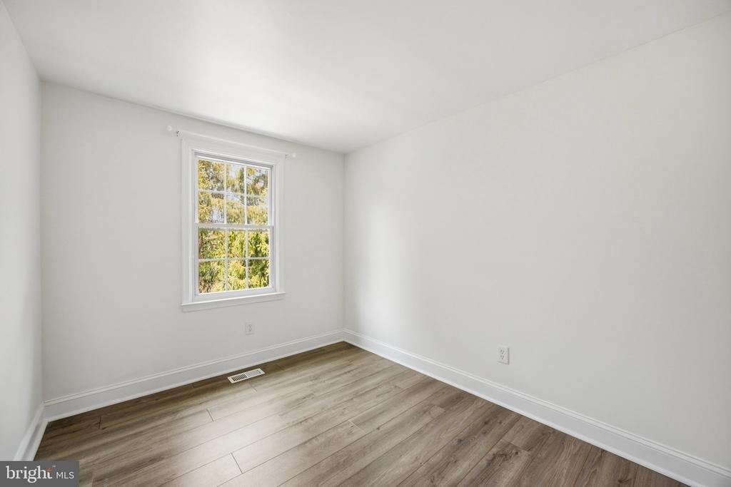 8609 Hawk Run Terrace - Photo 21