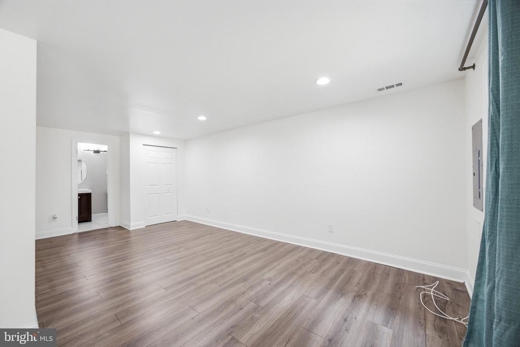 8609 Hawk Run Terrace - Photo 25