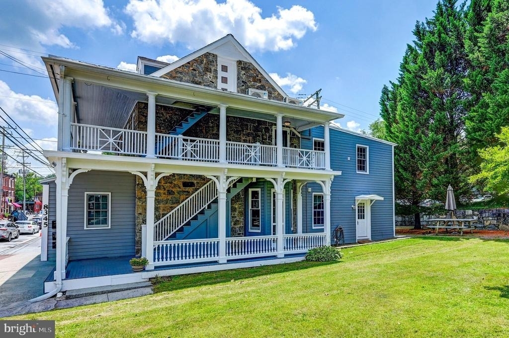 8345 Main Street - Photo 1