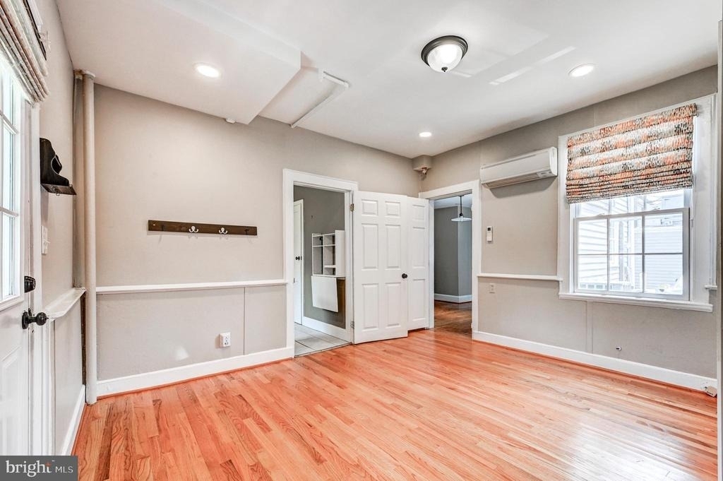 8345 Main Street - Photo 5