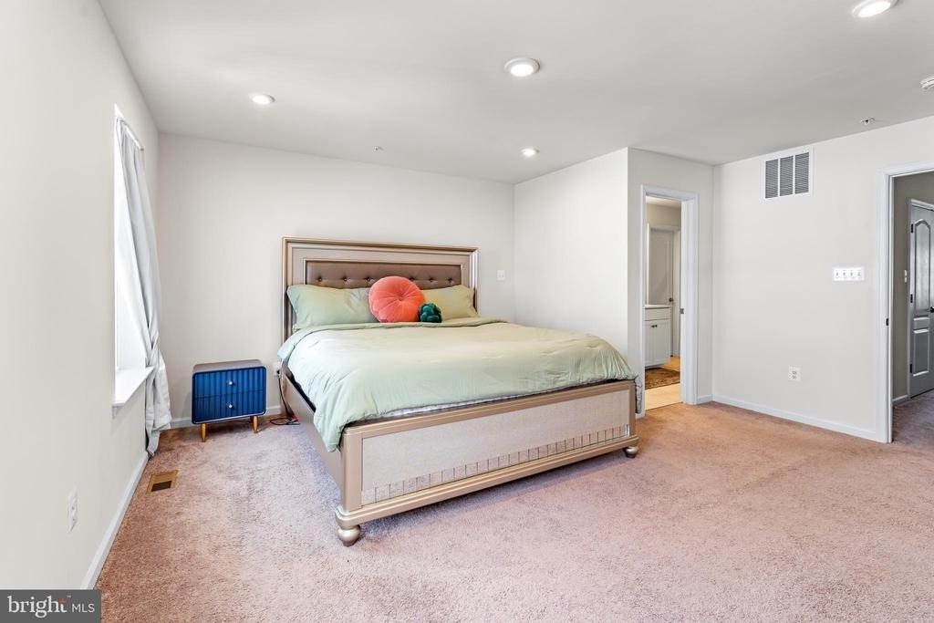 4520 Reaney Ln - Photo 11