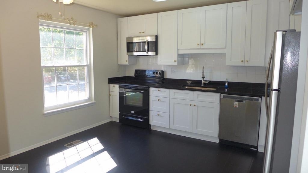 23 Valley Crossing Circle - Photo 1