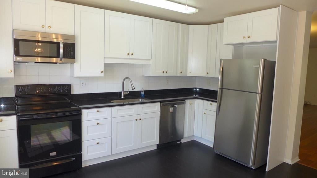 23 Valley Crossing Circle - Photo 2