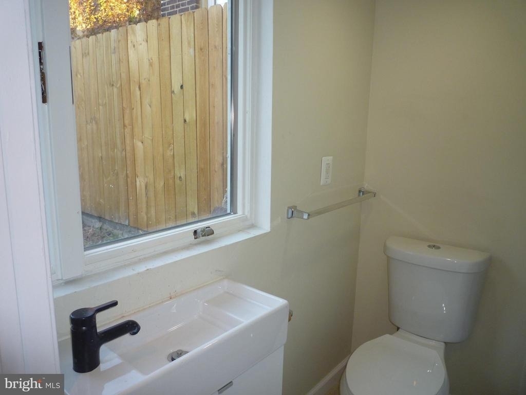 504 S Washington Street - Photo 15