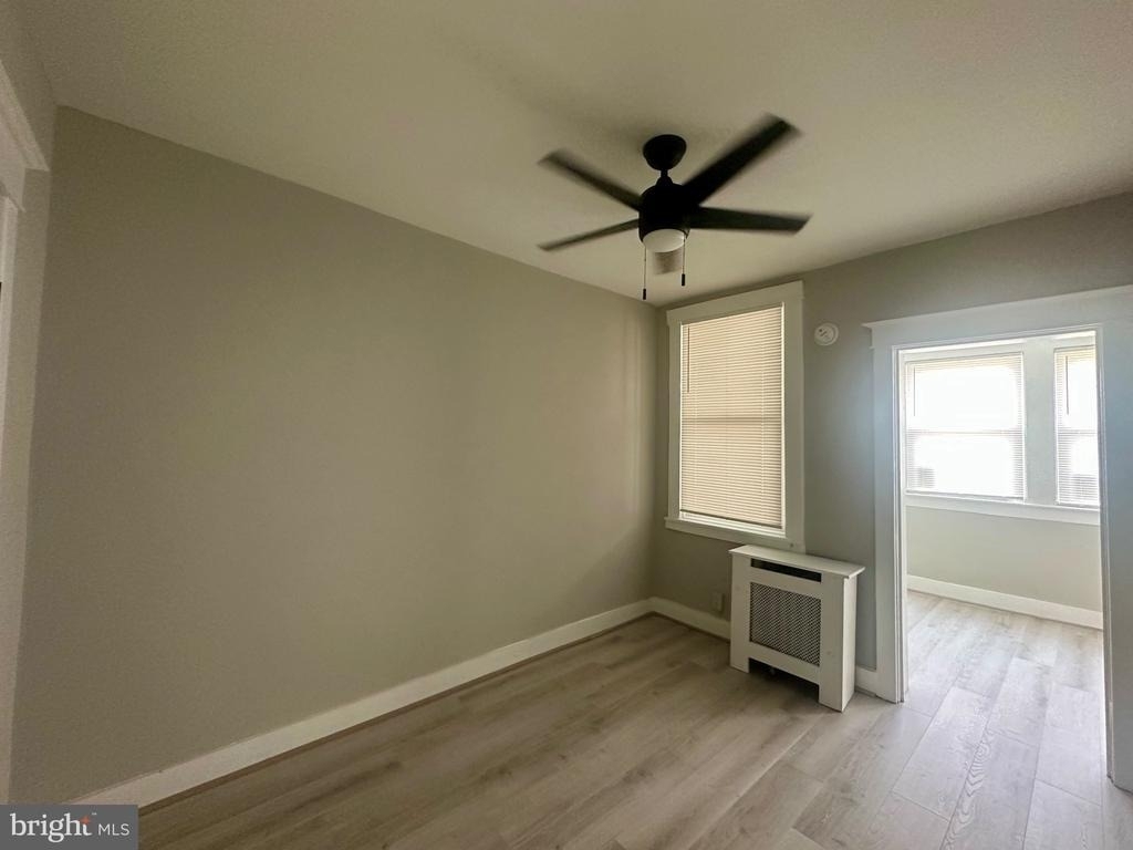 125 N Monastery Avenue - Photo 4