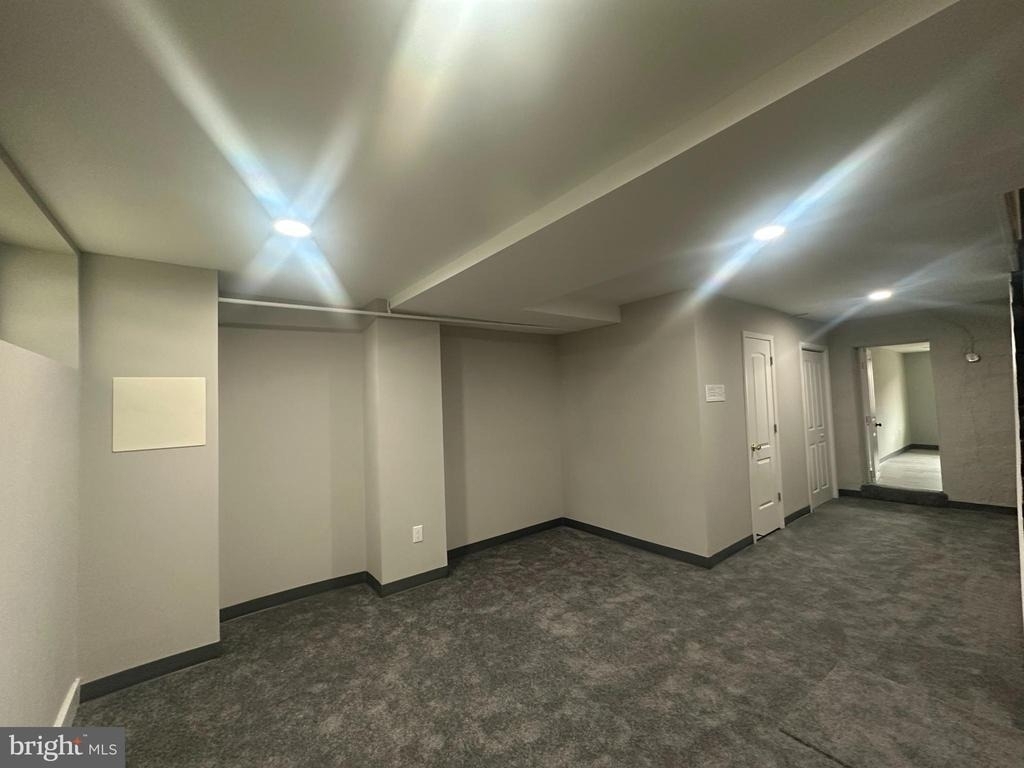 125 N Monastery Avenue - Photo 13