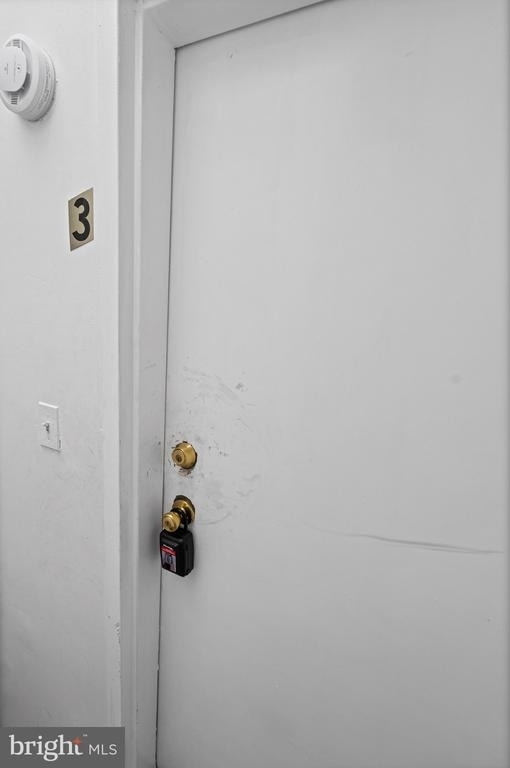 113 W 22nd Street - Photo 12