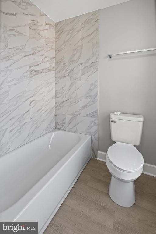 113 W 22nd Street - Photo 11